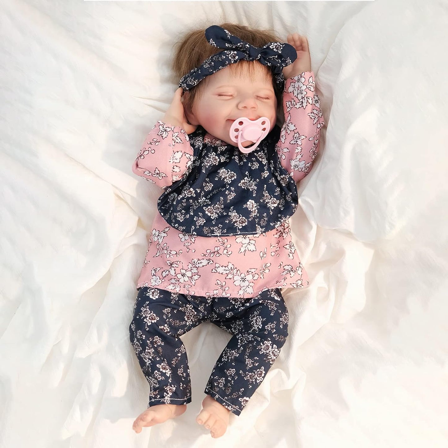Reborn Baby Dolls Girl, 18 Inches Realistic Newborn Baby Sleeping Dolls with Soft Silicone Vinyl Full Body, Lifelike Cute Baby Dolls for 3+ Year Old Girls, Reborn Doll Gift Set