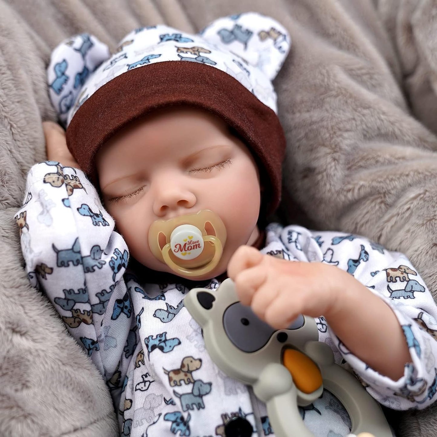 Realistic-Newborn Baby Dolls, 17 Inch Lifelike Reborn Baby Dolls Real Life Baby Dolls with Toy Accessories & Gift Box for Kids 3+ or Reborners Collection