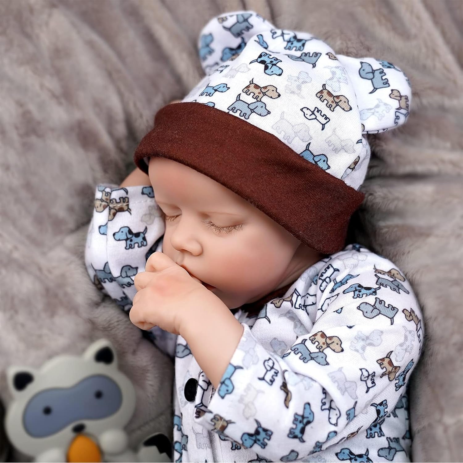 Realistic-Newborn Baby Dolls, 17 Inch Lifelike Reborn Baby Dolls Real Life Baby Dolls with Toy Accessories & Gift Box for Kids 3+ or Reborners Collection