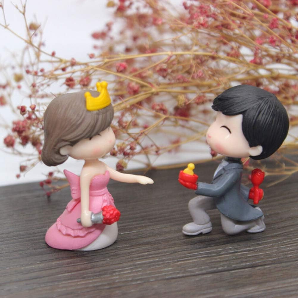 Bride and Groom Couple Figurine Wedding Decoration Cake Topper