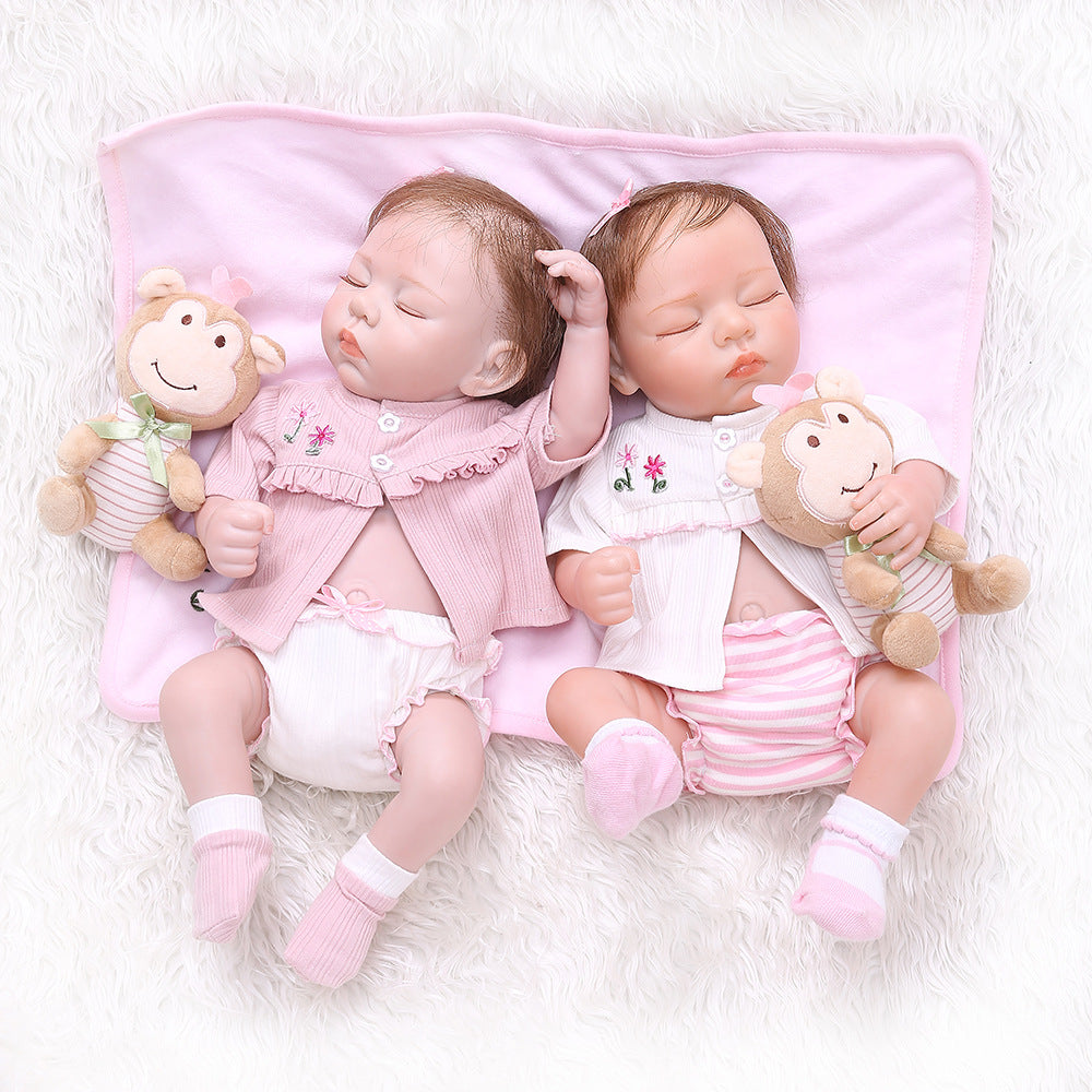 Realistic Dolls That Can Enter the Water Simulation Baby