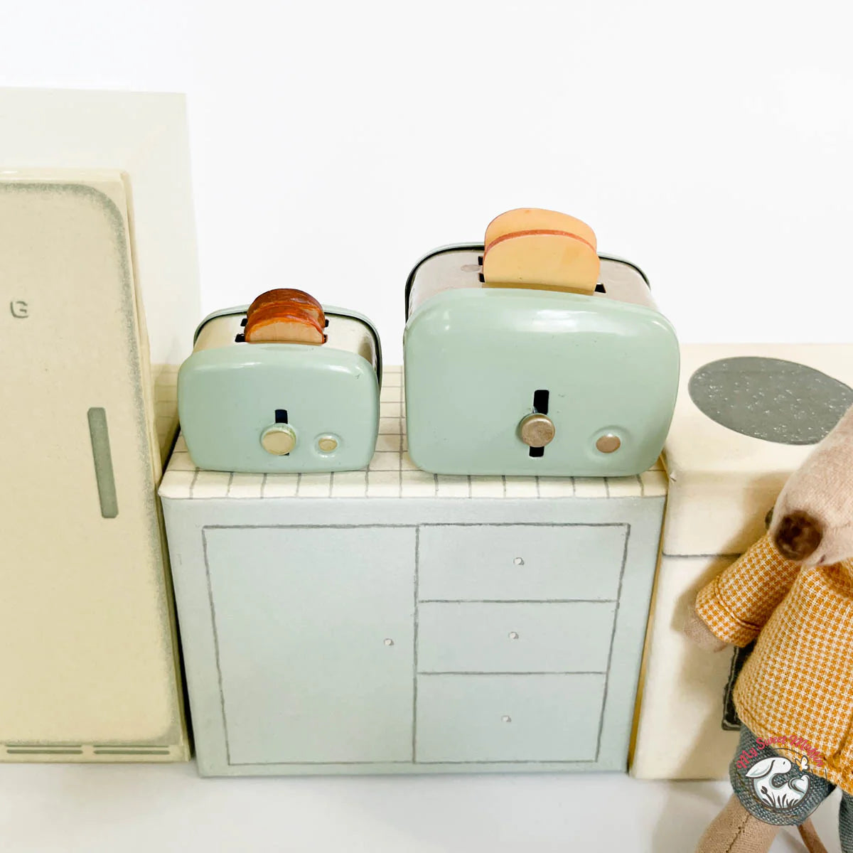 Doll House Toaster with Breads, Mouse Size