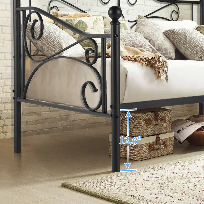 Korecky Daybed