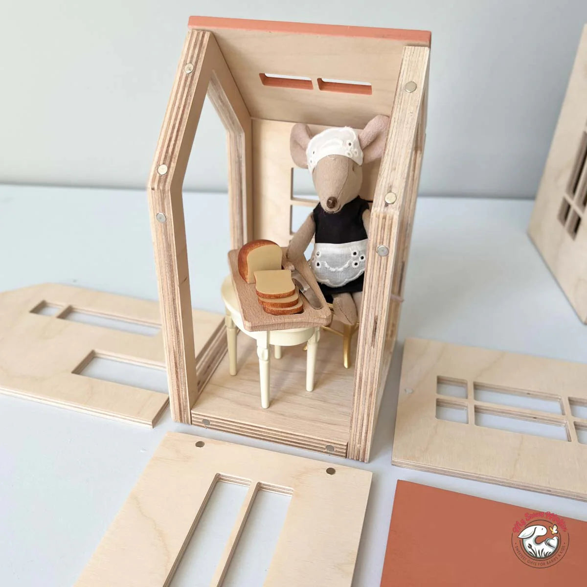 Magnetic Wooden Doll House, Medium