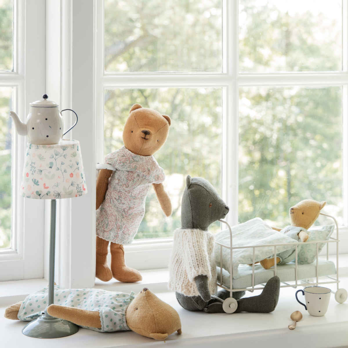 Doll House Miniature Floor Lamp, Mint