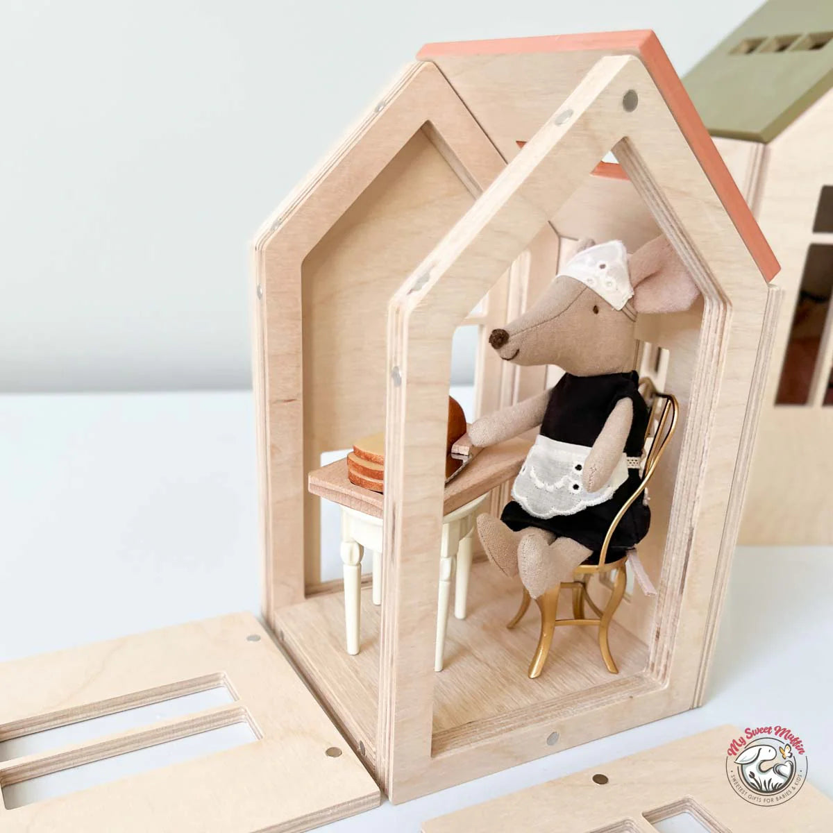 Magnetic Wooden Doll House, Medium