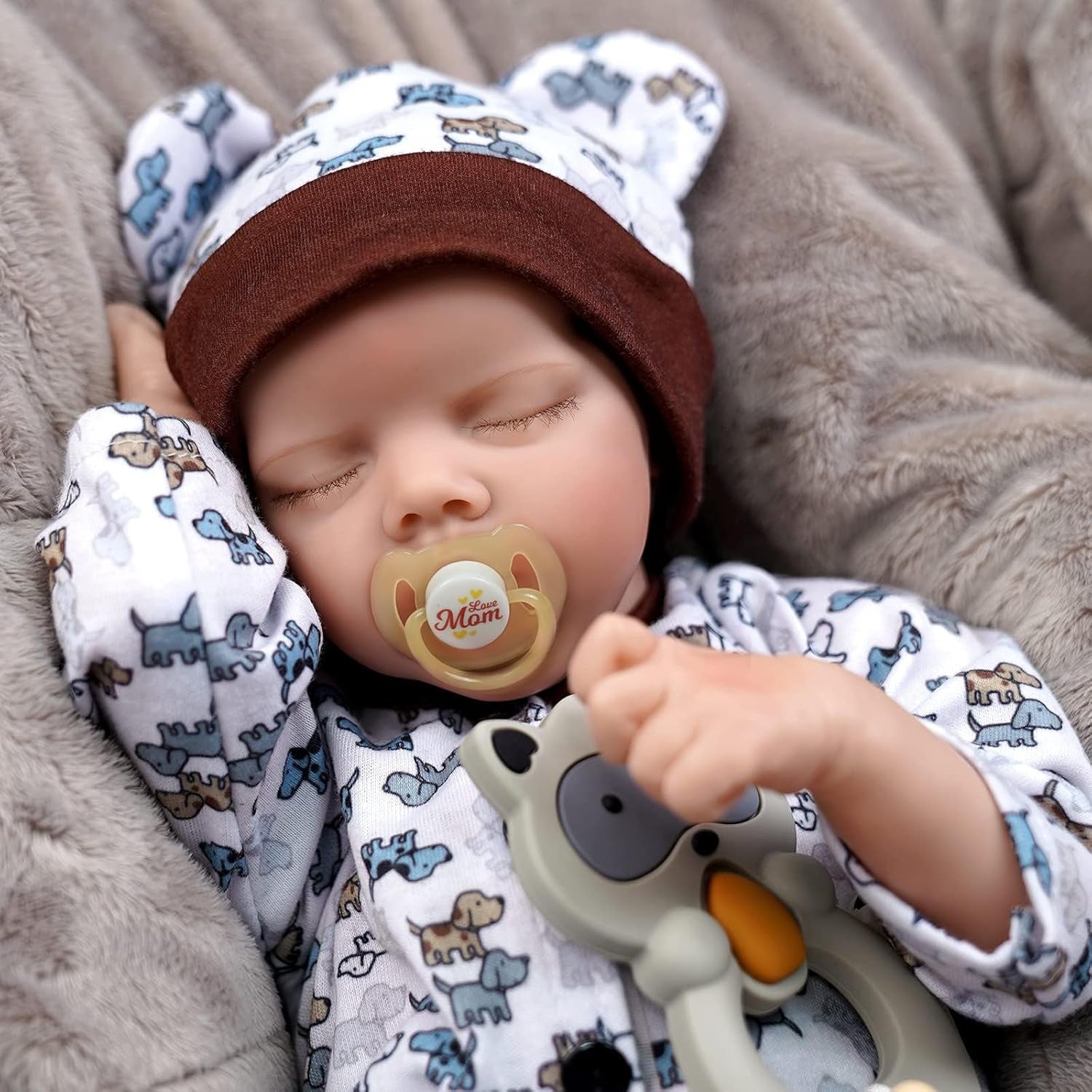 Realistic-Newborn Baby Dolls, 17 Inch Lifelike Reborn Baby Dolls Real Life Baby Dolls with Toy Accessories & Gift Box for Kids 3+ or Reborners Collection